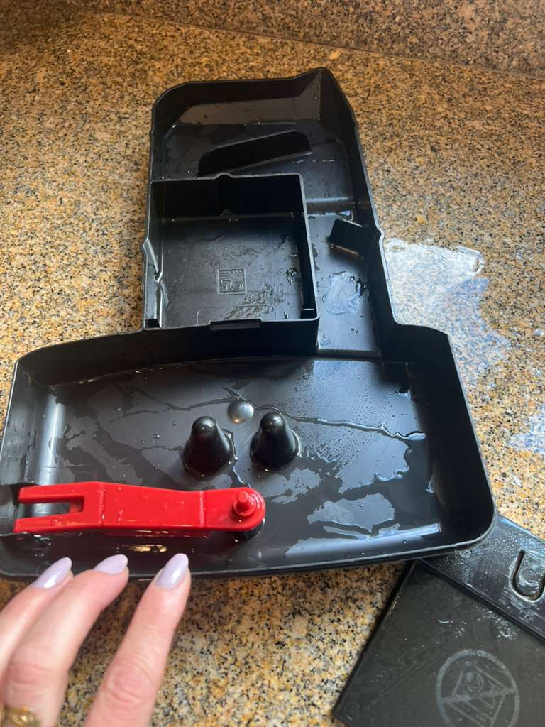 Drip tray after cleaning